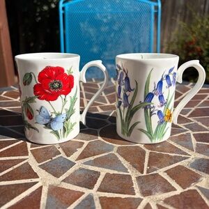 Roy Kirkham vintage set of 2 floral small coffee tea mugs 2006
